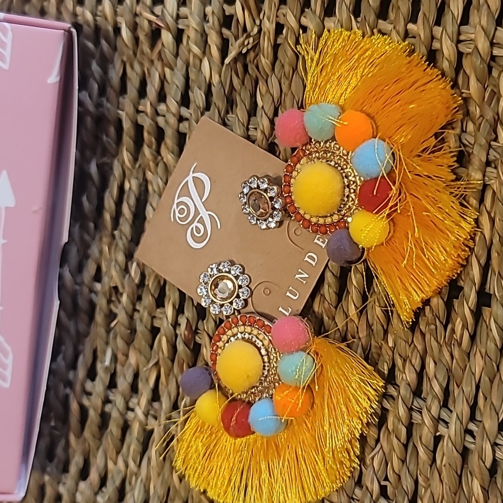 NWT designer Plunder fun yellow fringe zuri earrings